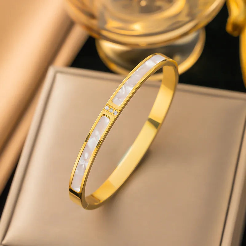 Pearl Gold Bangle