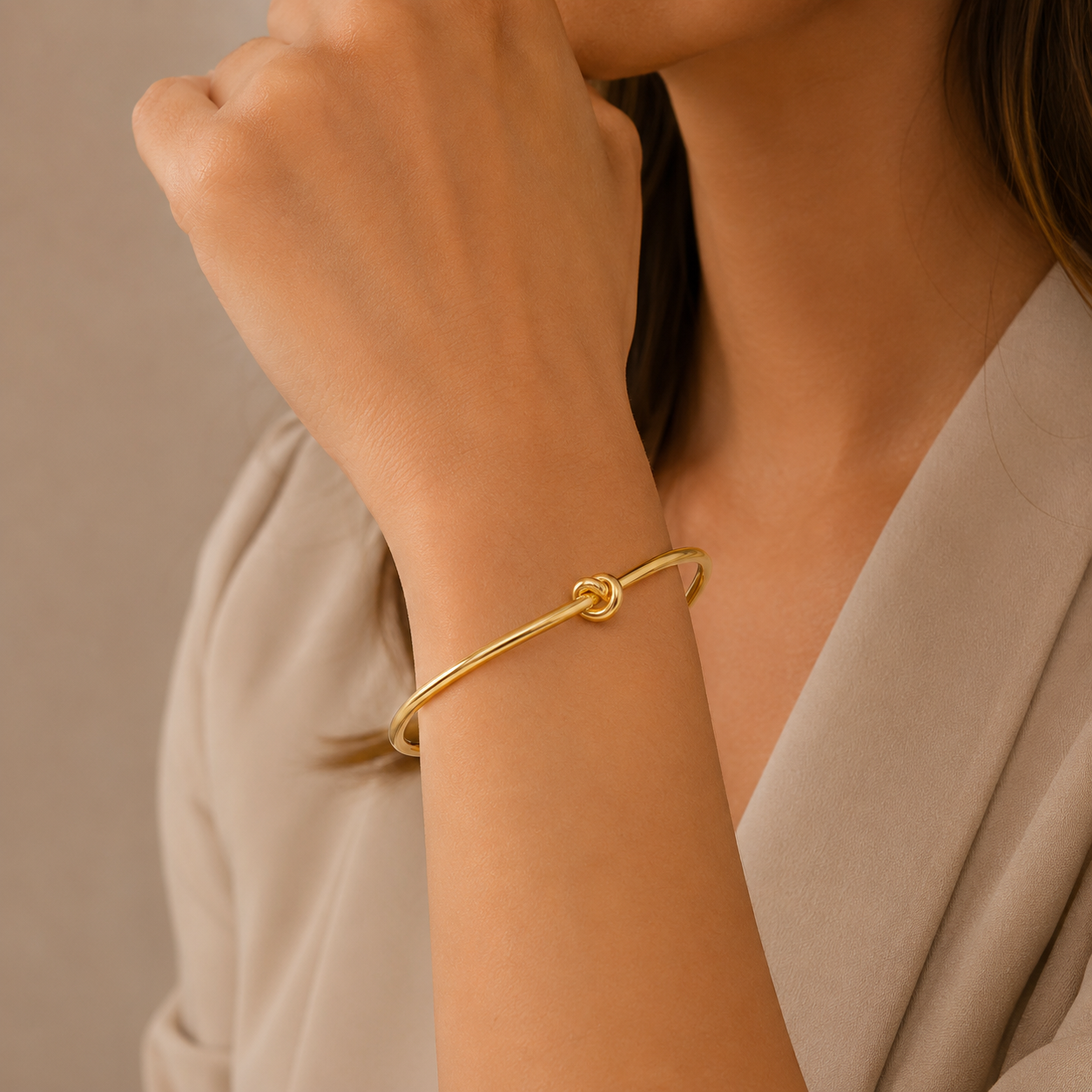 Infinity Knot Gold Bangle
