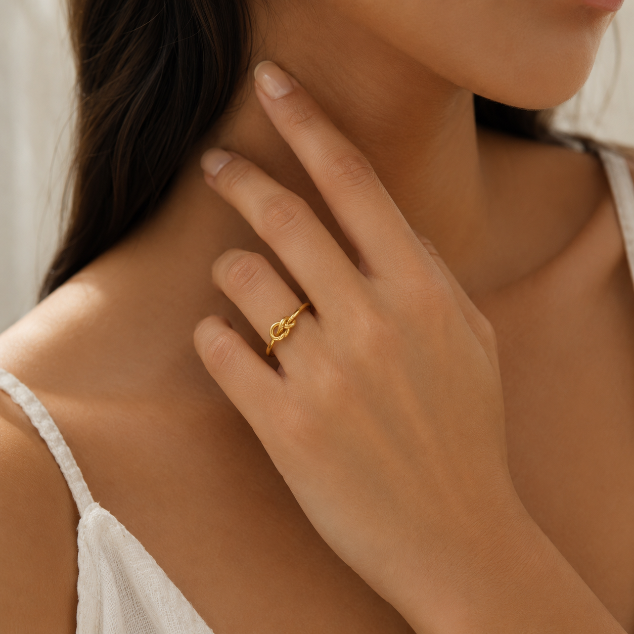 Eternity Knot Ring – 18K Gold Plated Stainless Steel